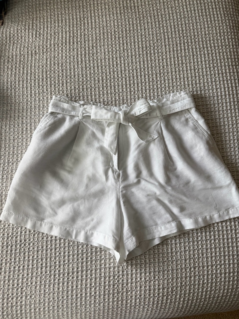 LOFT White High-Waist Tie-Belt Shorts